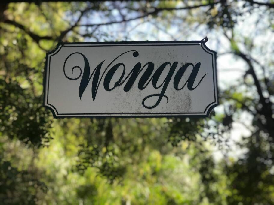 Wonga - A Secluded Oasis In The Heart Of Parkes Villa Exterior photo